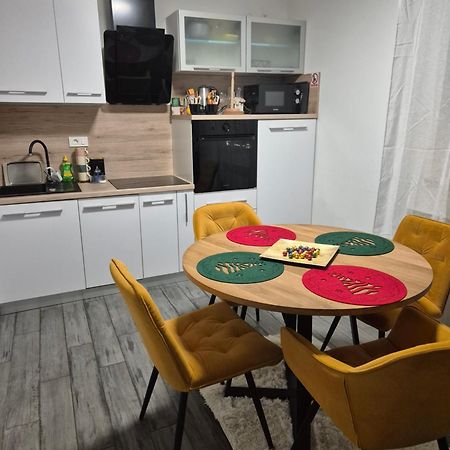 זאגרב Apartman Na Jezeru מראה חיצוני תמונה