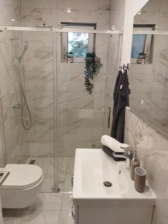 זאגרב Apartman Na Jezeru מראה חיצוני תמונה